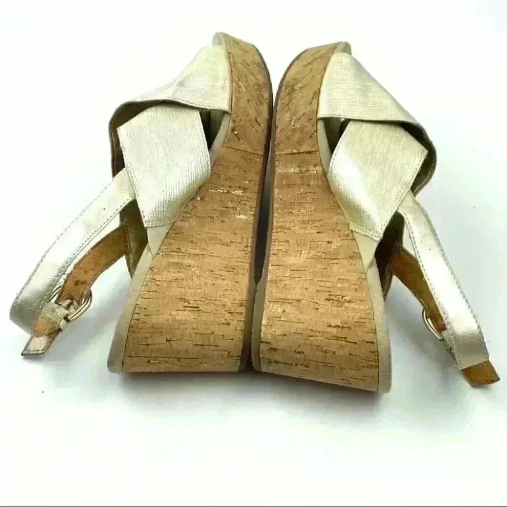 Joan & David Circa Wedge Flatform CJWANDY 7.5 Gold